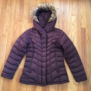 Patagonia Downtown Loft Maroon Down Jacket with Hood | Size Medium